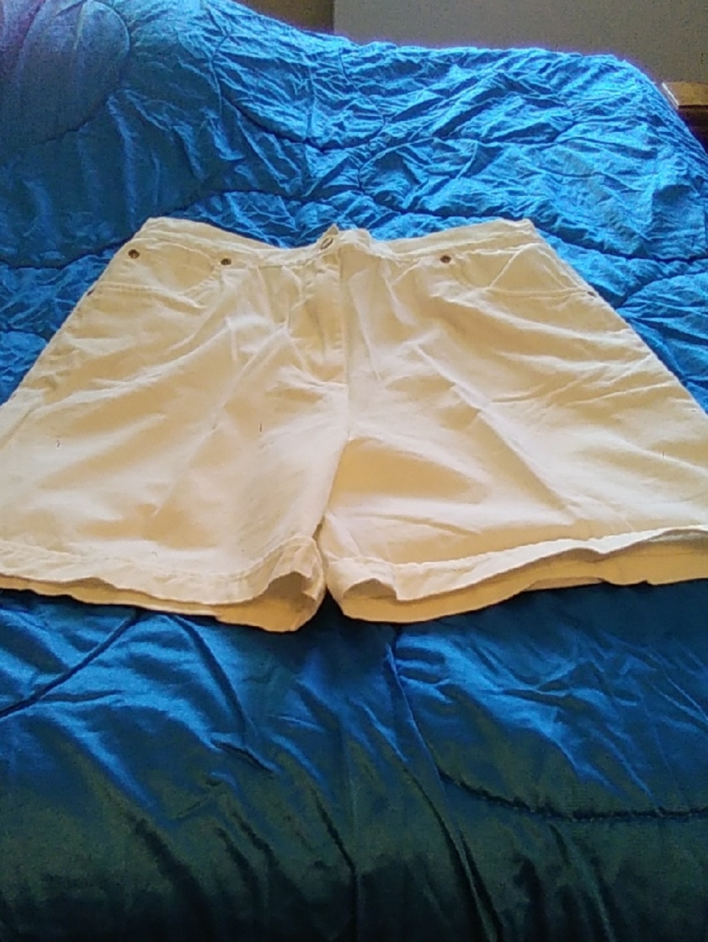 Women's White Relaxed Fit Shorts